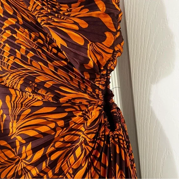NWT Dress Forum Rust Pleated Print One Shoulder Maxi Dress - Size M - Picture 4 of 5